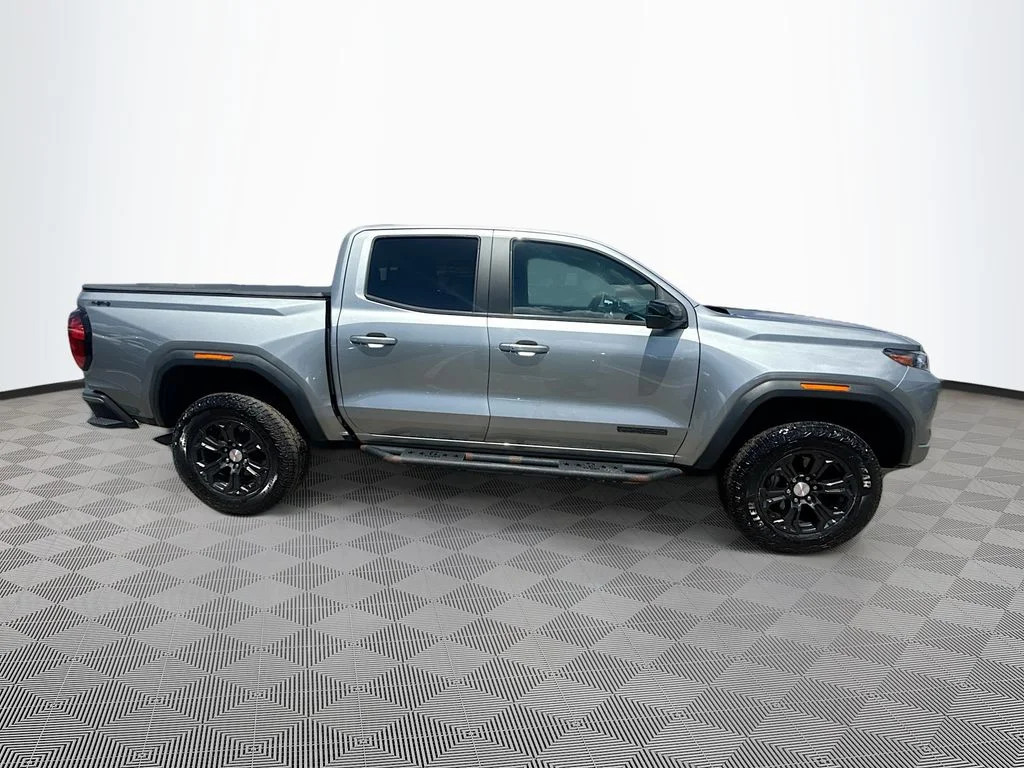 Used 2023 Silver GMC Elevation image 5