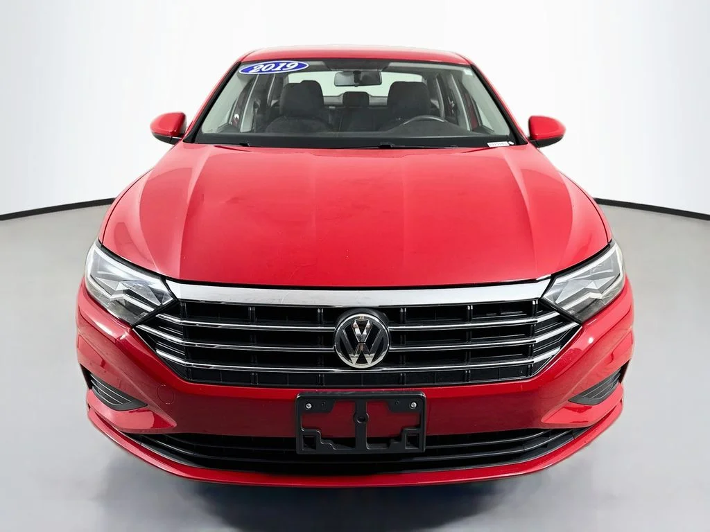 Used 2019 Tornado Red Volkswagen S image 8