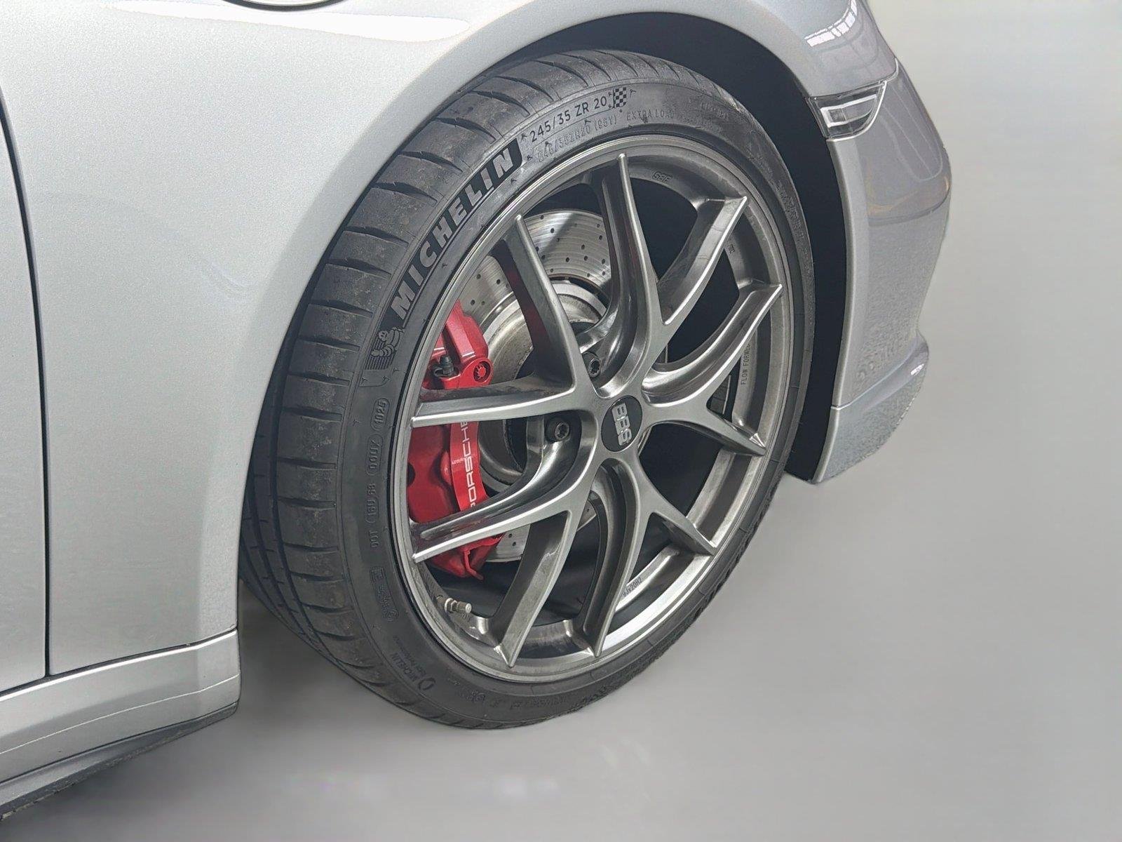 Certified Used 2015  porsche Turbo image 14