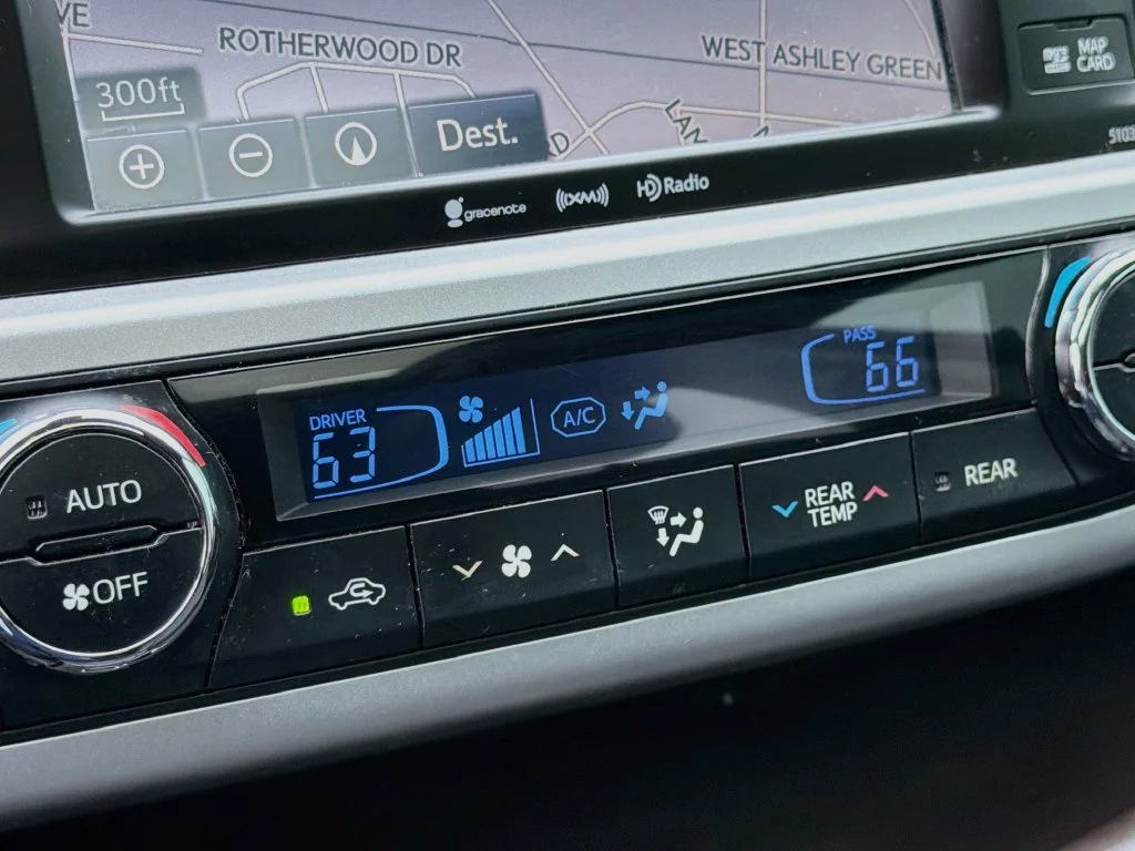 Used 2019 Black Toyota XLE image 21