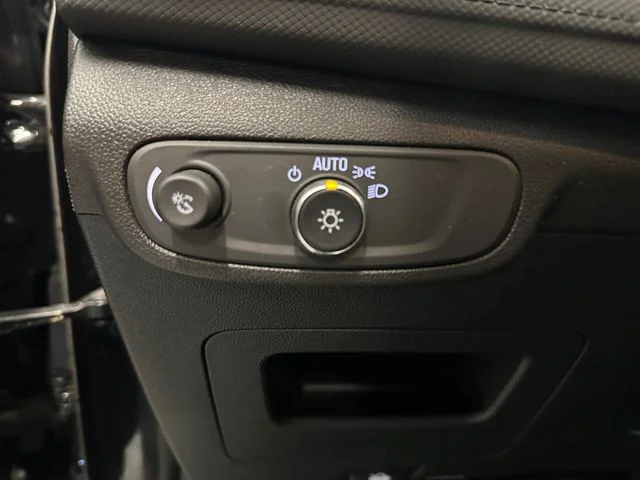 Used 2025 Black Chevrolet LT image 20