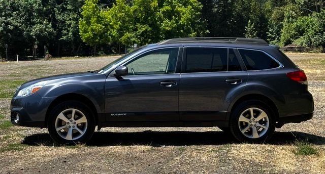 2014 Subaru Outback 2.5i Limited - Photo 6