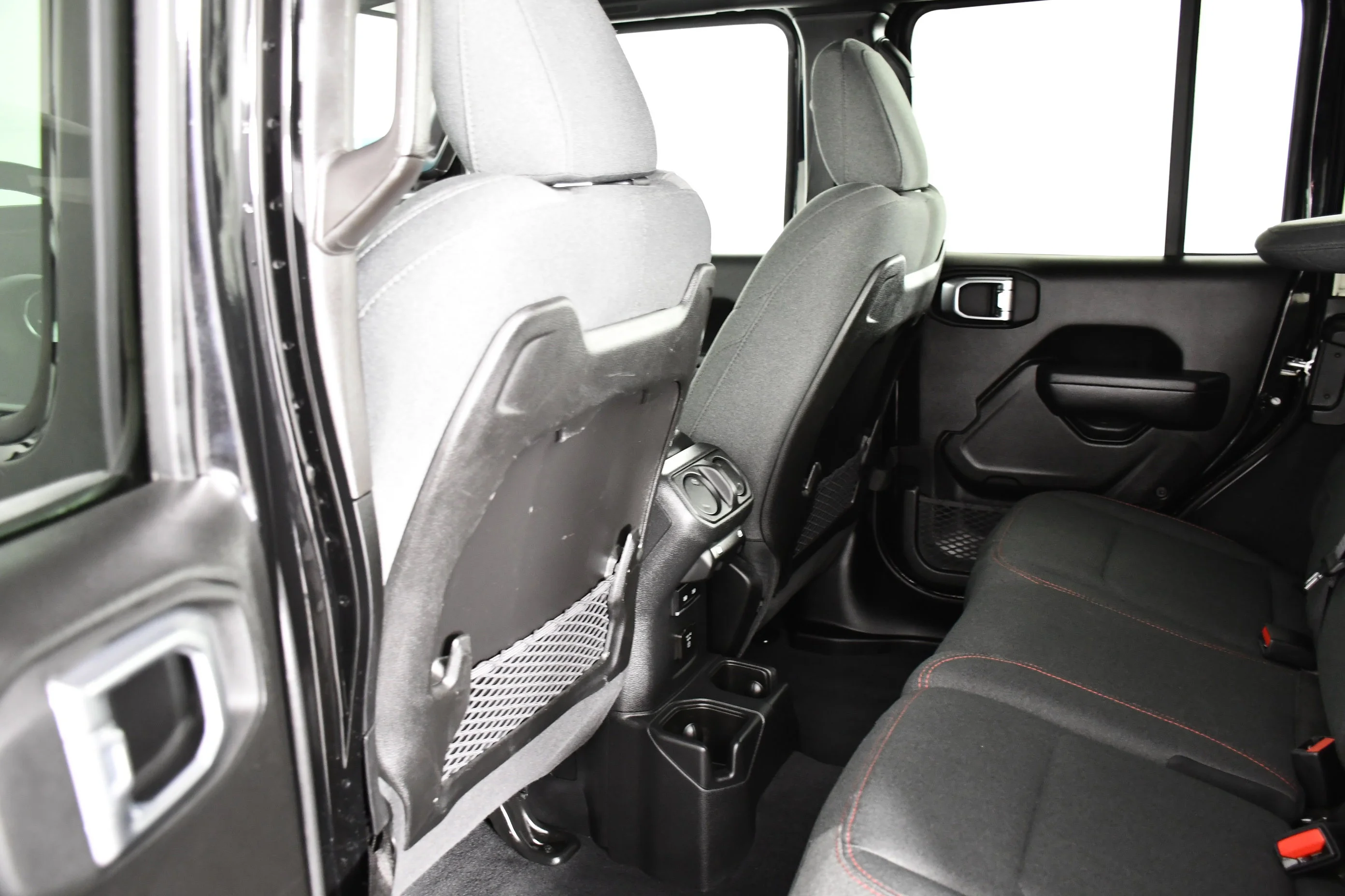 Used 2025 Black Clearcoat Jeep Rubicon image 32
