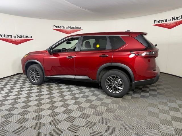 Certified Used 2025 Scarlet Nissan S image 3