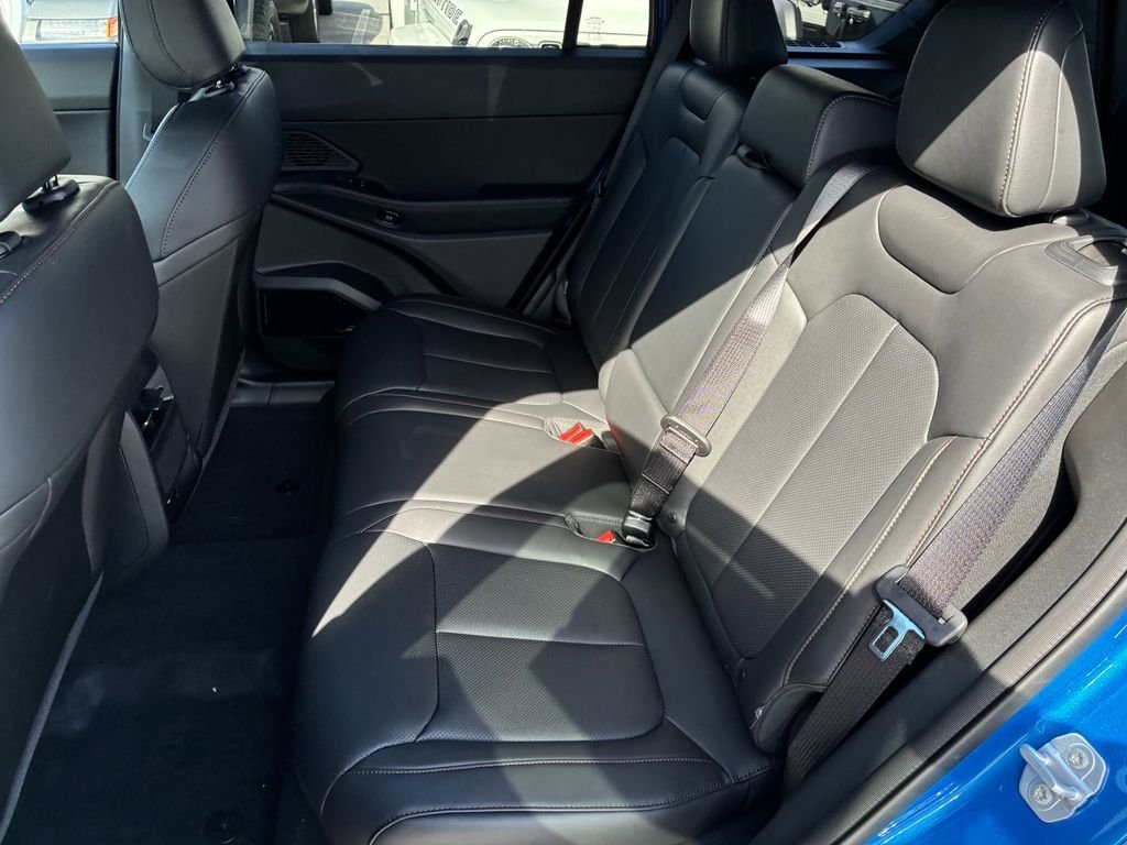 New 2026 Hydro Blue Pearlcoat Jeep Limited image 27