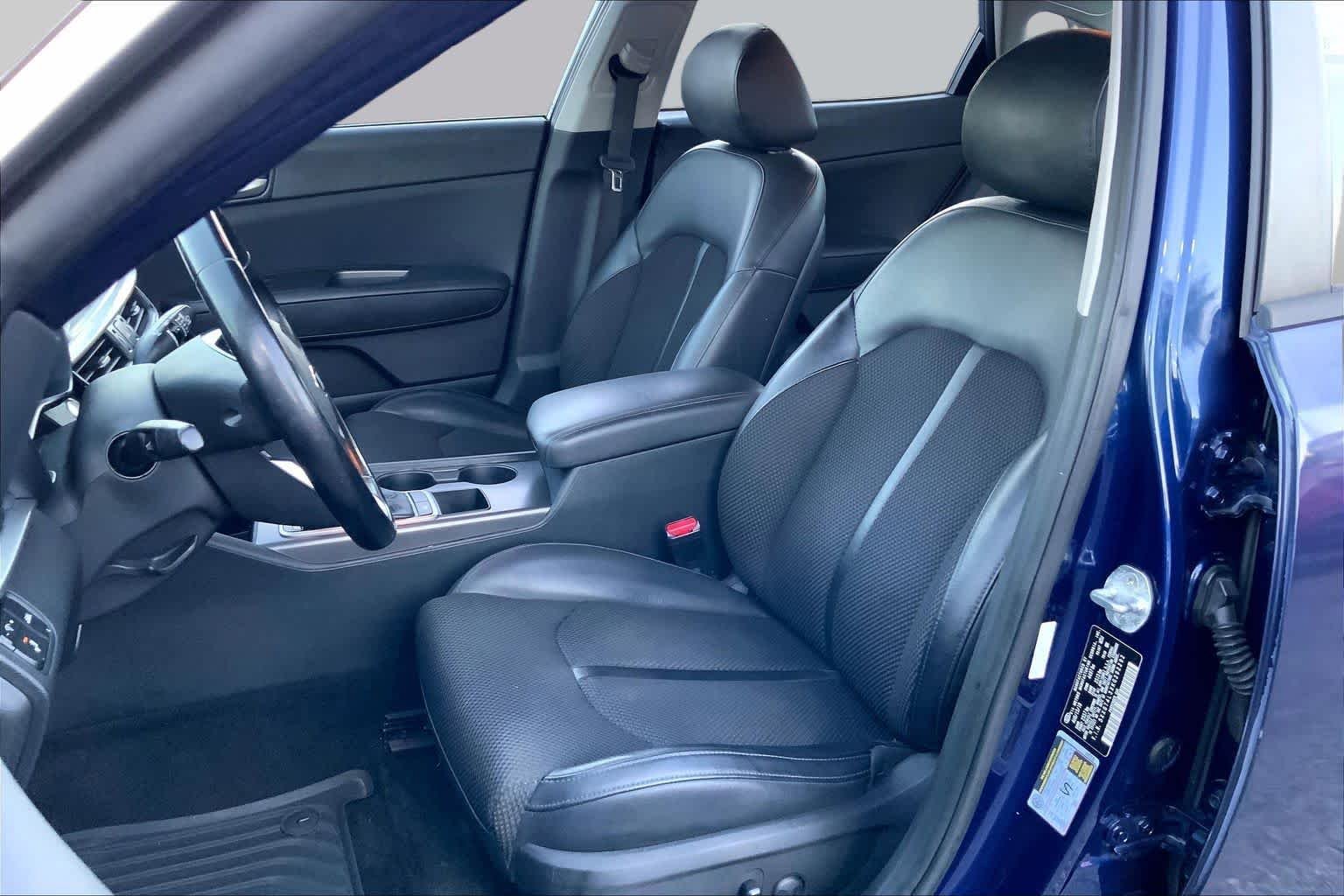 Used 2019 Horizon Blue Kia S image 7