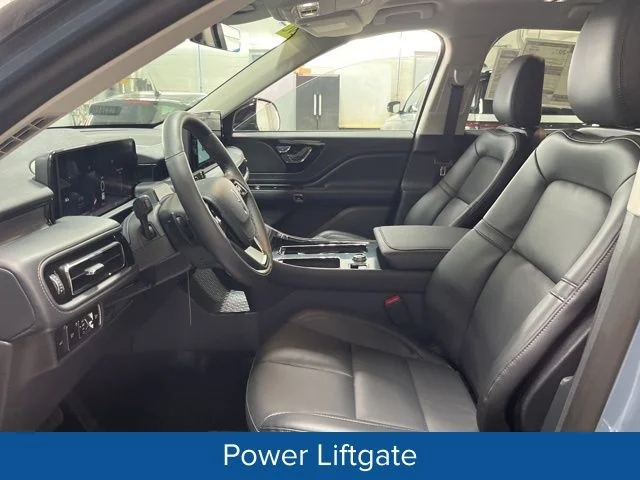 New 2026 Whisper Blue Metallic Clearcoat Lincoln Premiere® image 19