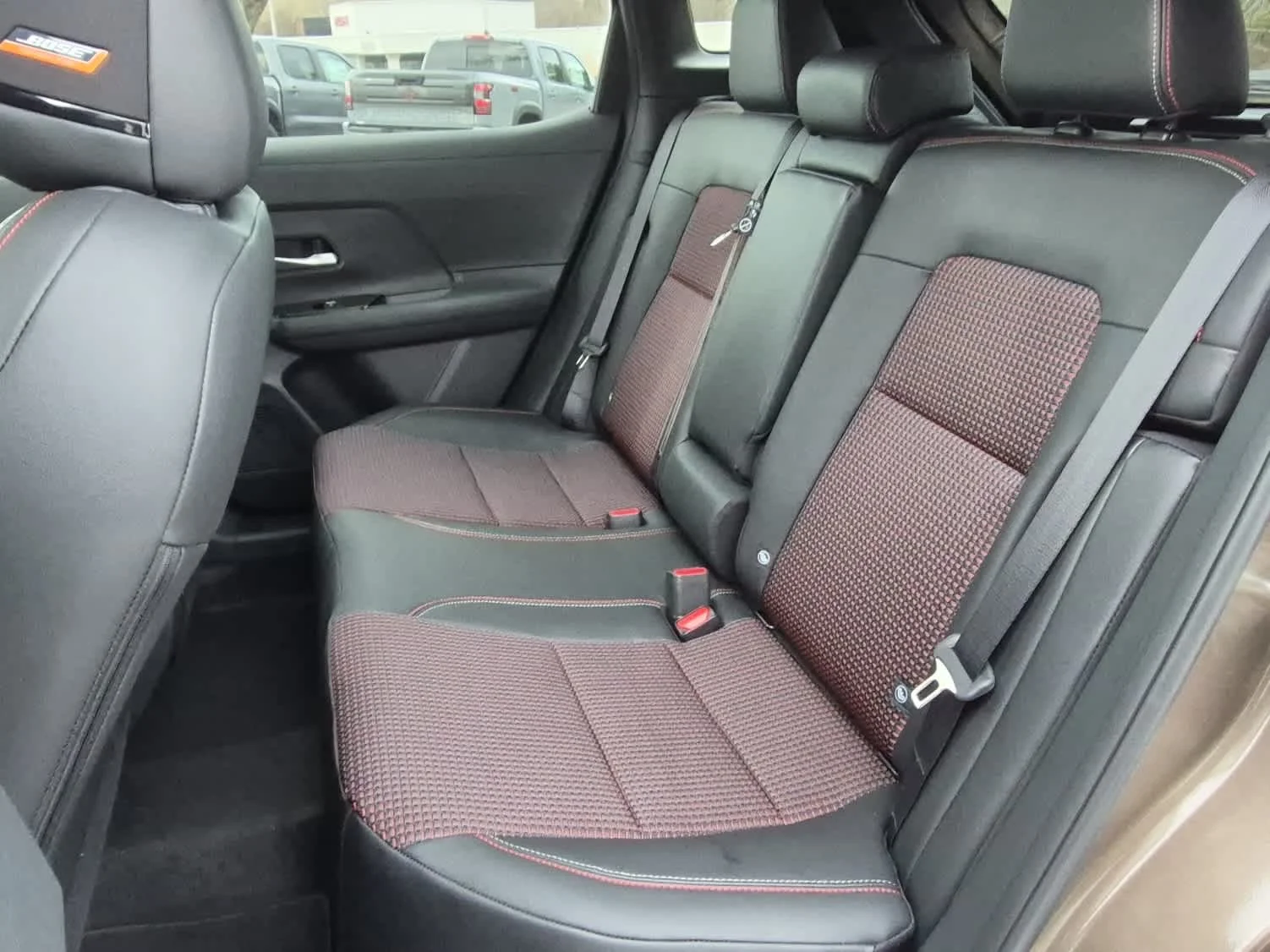 New 2026 Canyon Bronze Metallic Nissan SR image 7