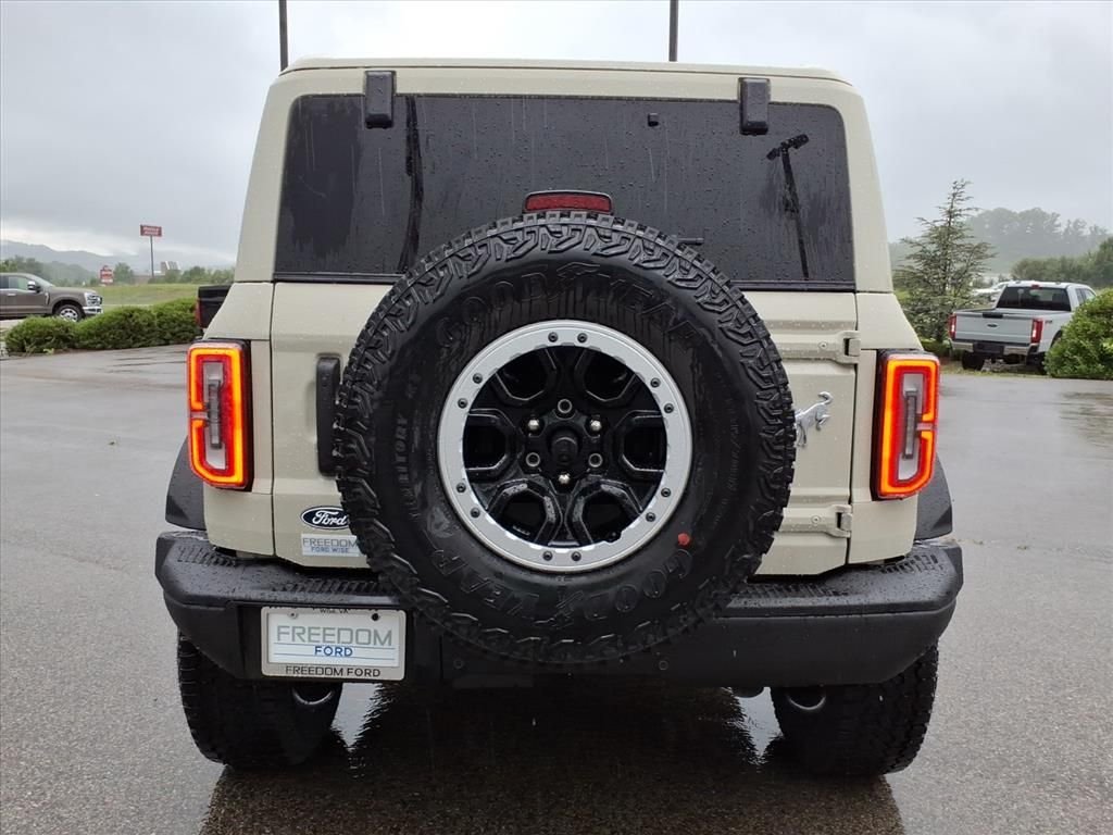 New 2026 Desert Sand Ford Badlands® image 6