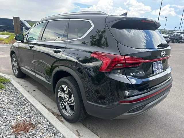 Used 2023 Black Hyundai SEL image 4