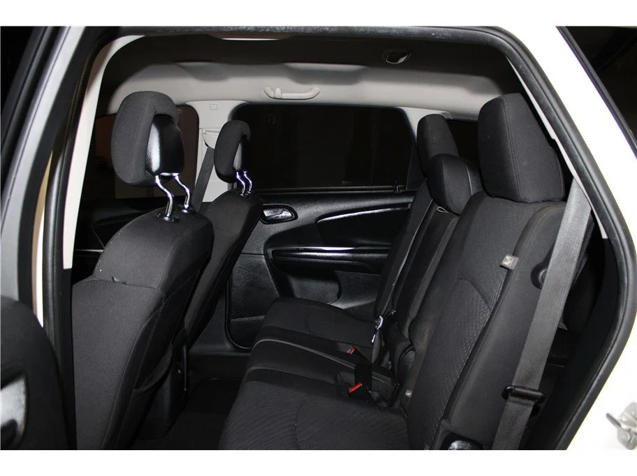 Used 2018 Vice White Dodge SE image 12