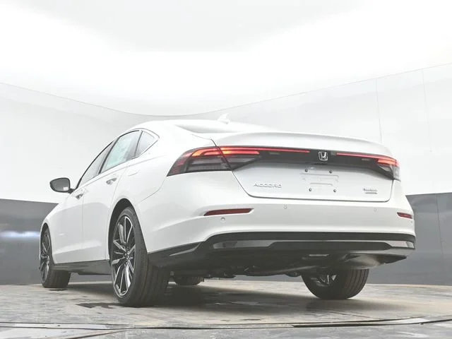 New 2026 Platinum White Pearl Honda Touring Hybrid image 49