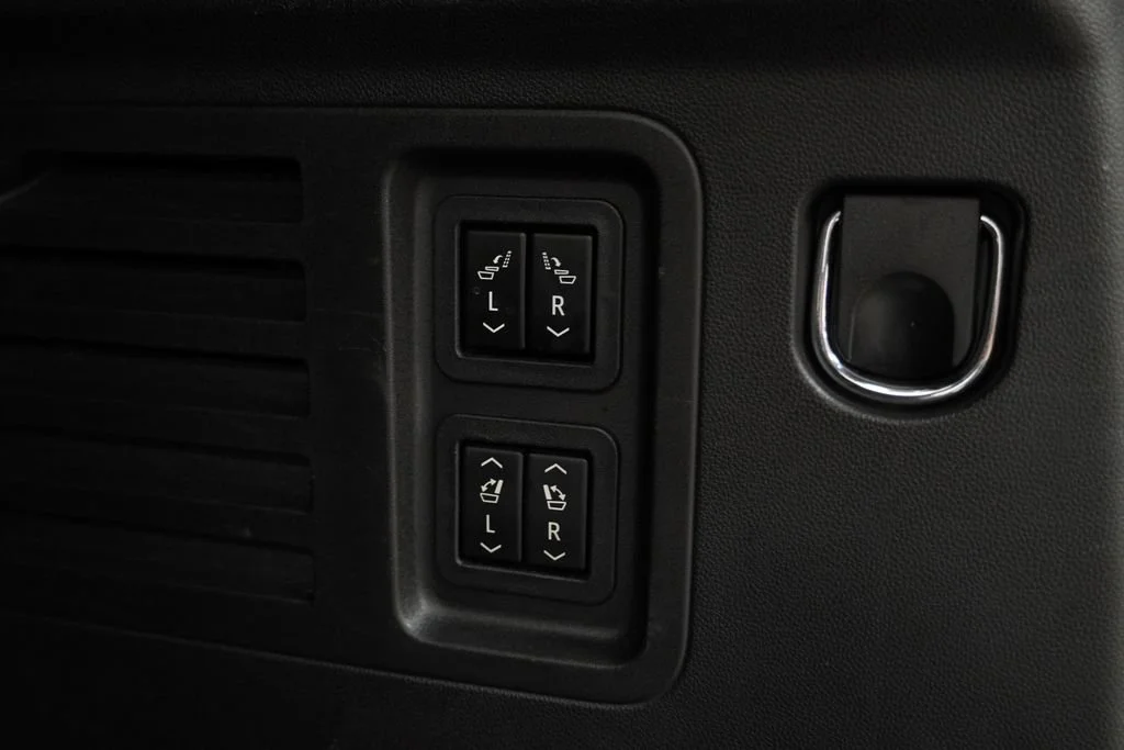 Used 2024 Mosaic Black Metallic Chevrolet RS image 29
