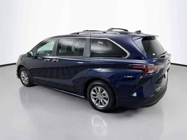 Used 2025 Blue Toyota XLE image 5
