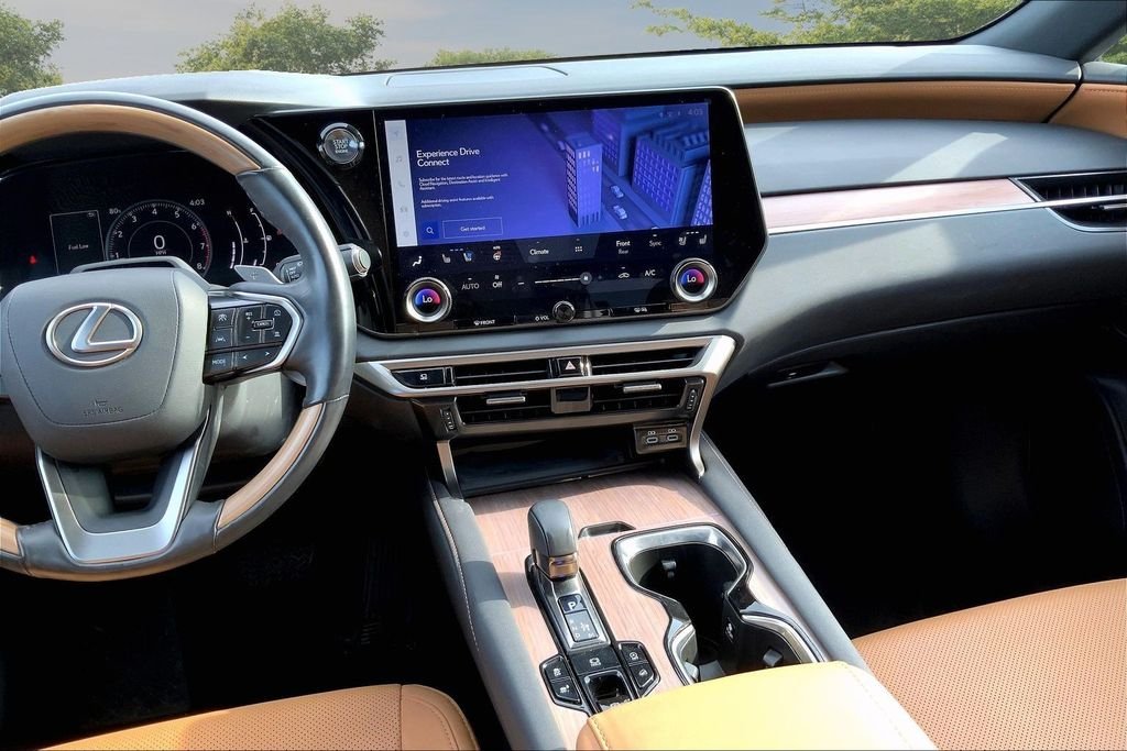 Used 2024 White Lexus 350 Premium image 9