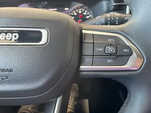 Used 2024 Black Jeep Latitude image 13