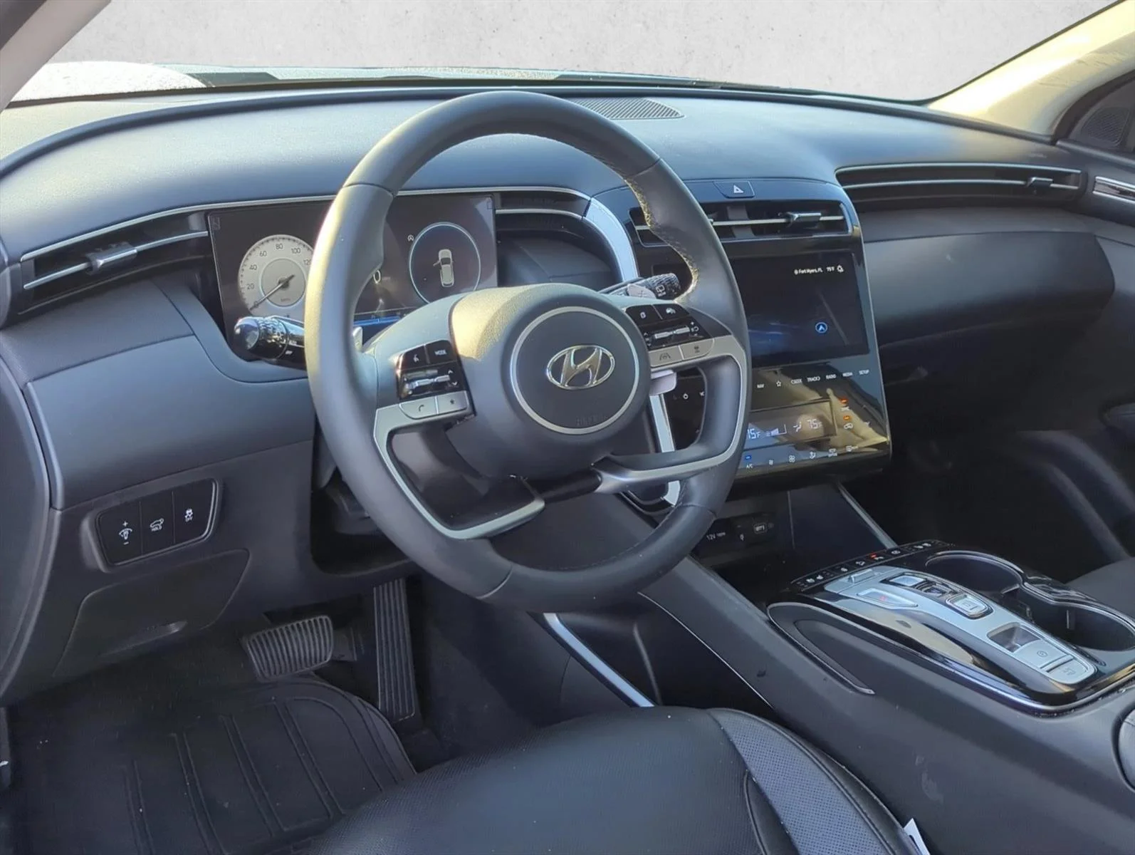 Used 2024 Dark Gray Metallic Hyundai Limited image 9