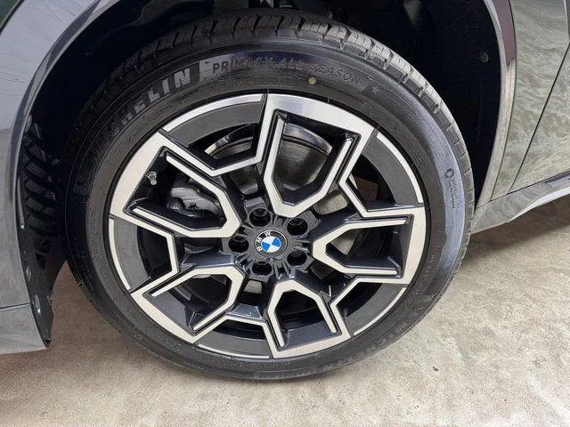 2025 BMW X1 28i - Photo 28