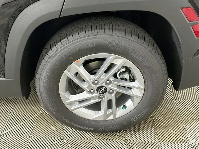New 2026 Hyundai TUCSON SE