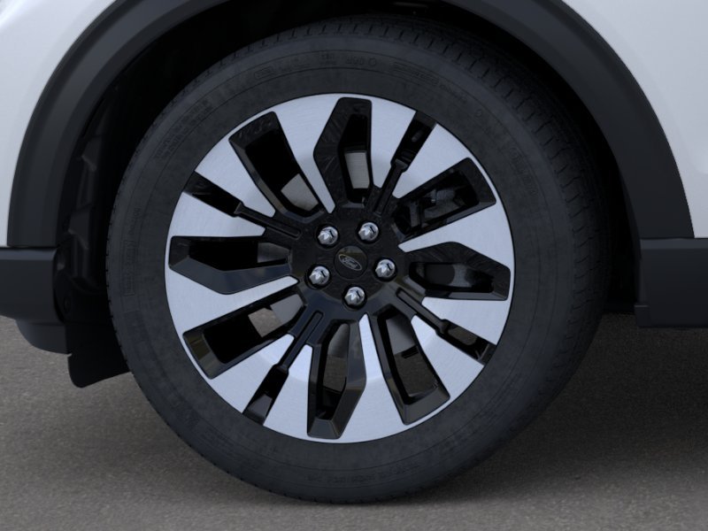 New 2026 Star White Metallic Tri-Coat Ford Platinum™ image 32