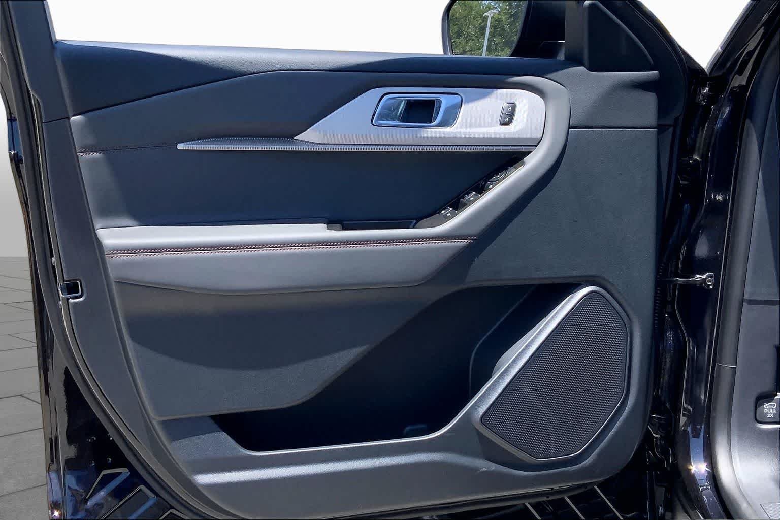 New 2026 Agate Black Metallic Ford Active image 10