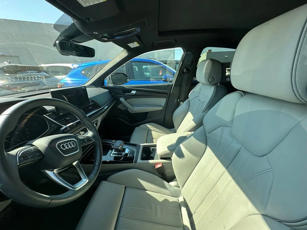 Used 2024 Daytona Gray Pearl Effect Audi 45 S line Premium image 7