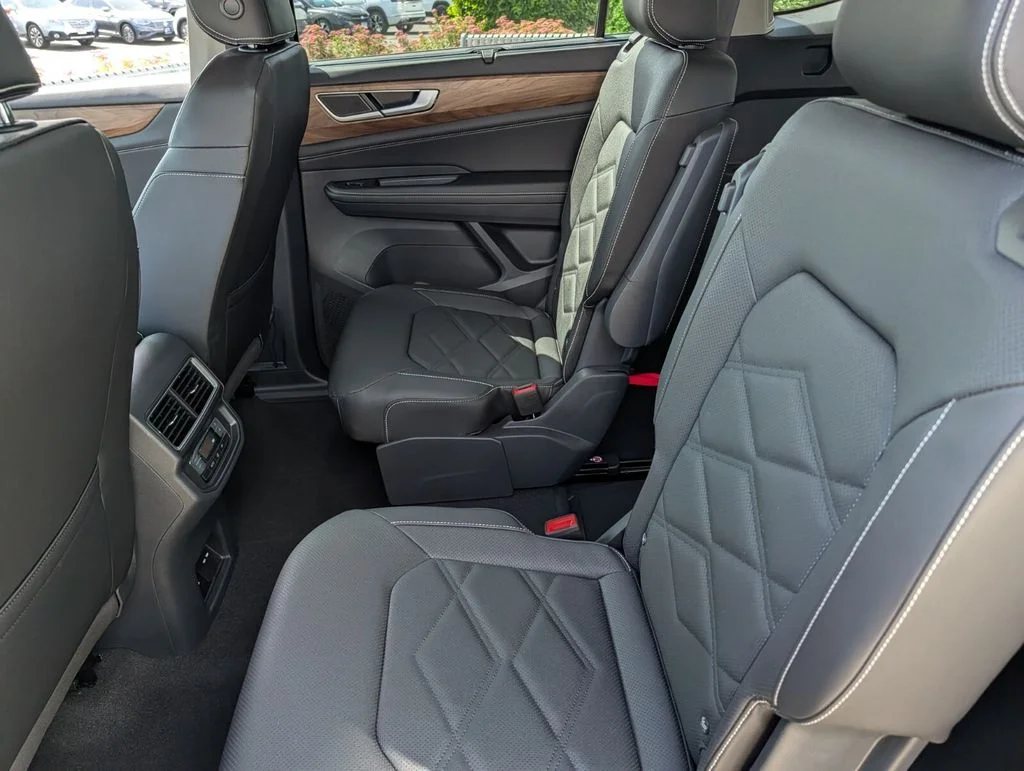 New 2026 Gray Volkswagen 2.0T SE w/Technology image 12