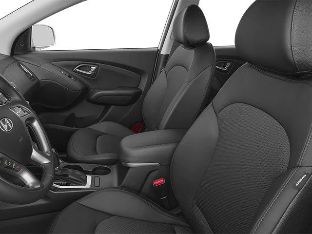 Used 2014 White Hyundai SE image 11
