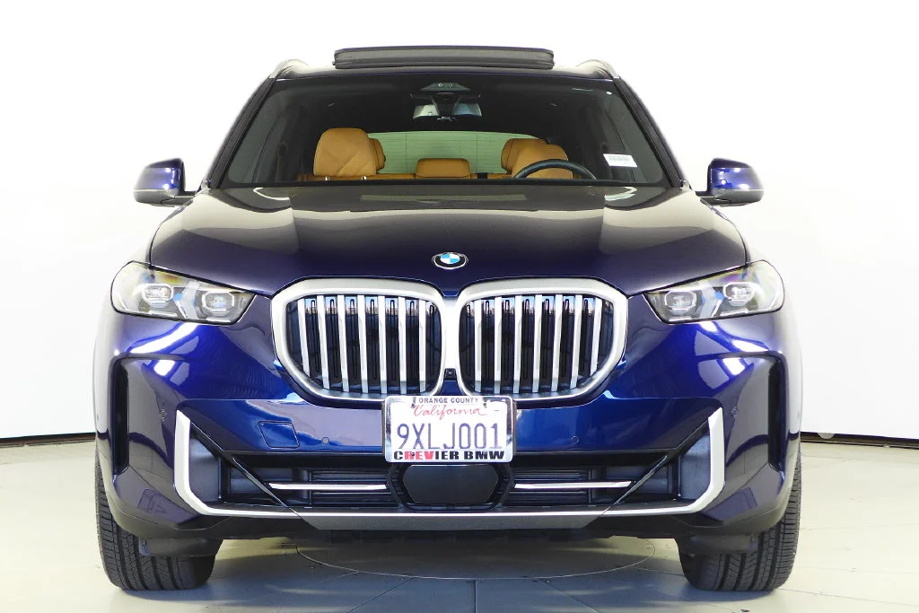 Used 2026 Blue BMW xDrive40i image 3