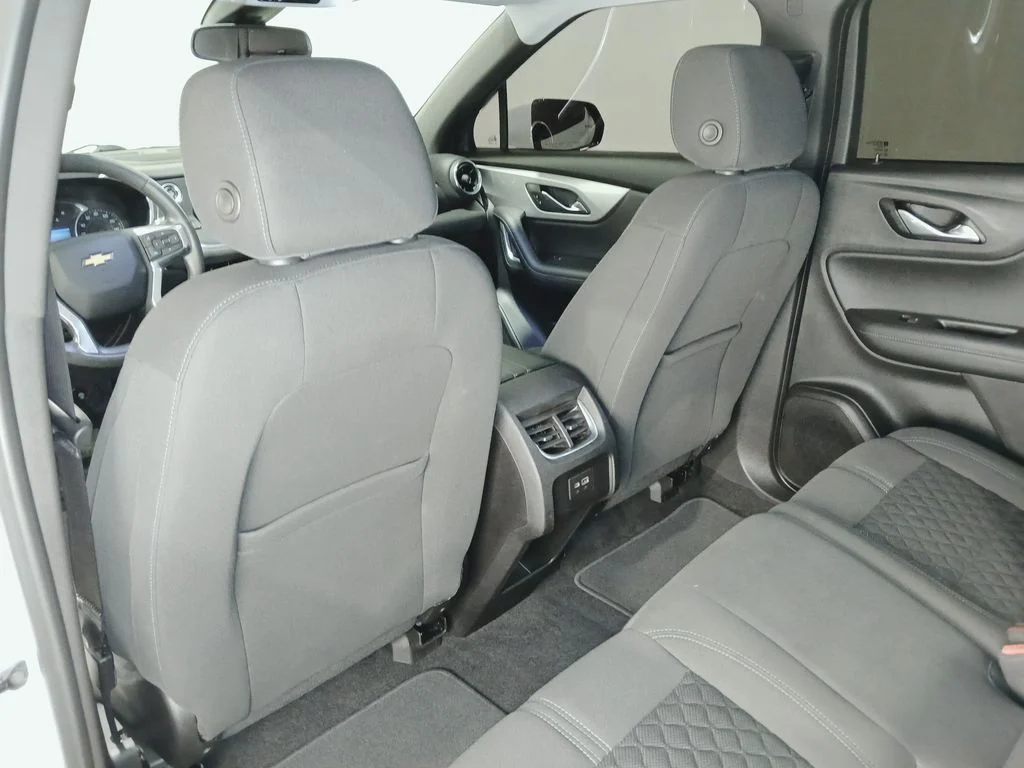Used 2021 White Chevrolet LT image 14