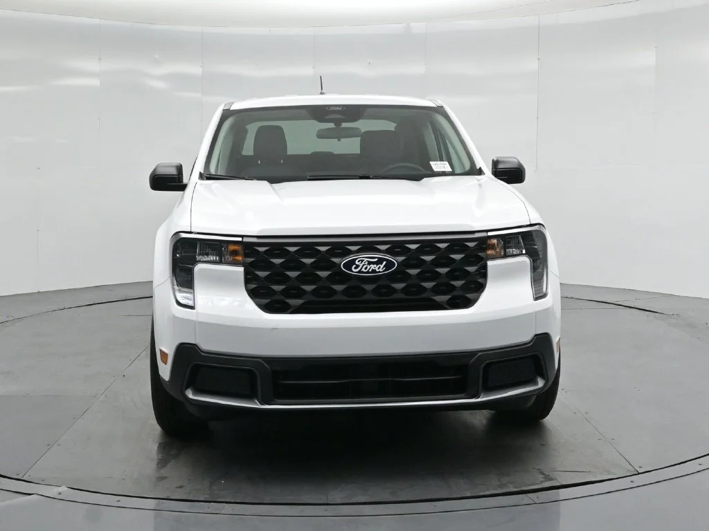 New 2026 Oxford White Ford XLT image 50