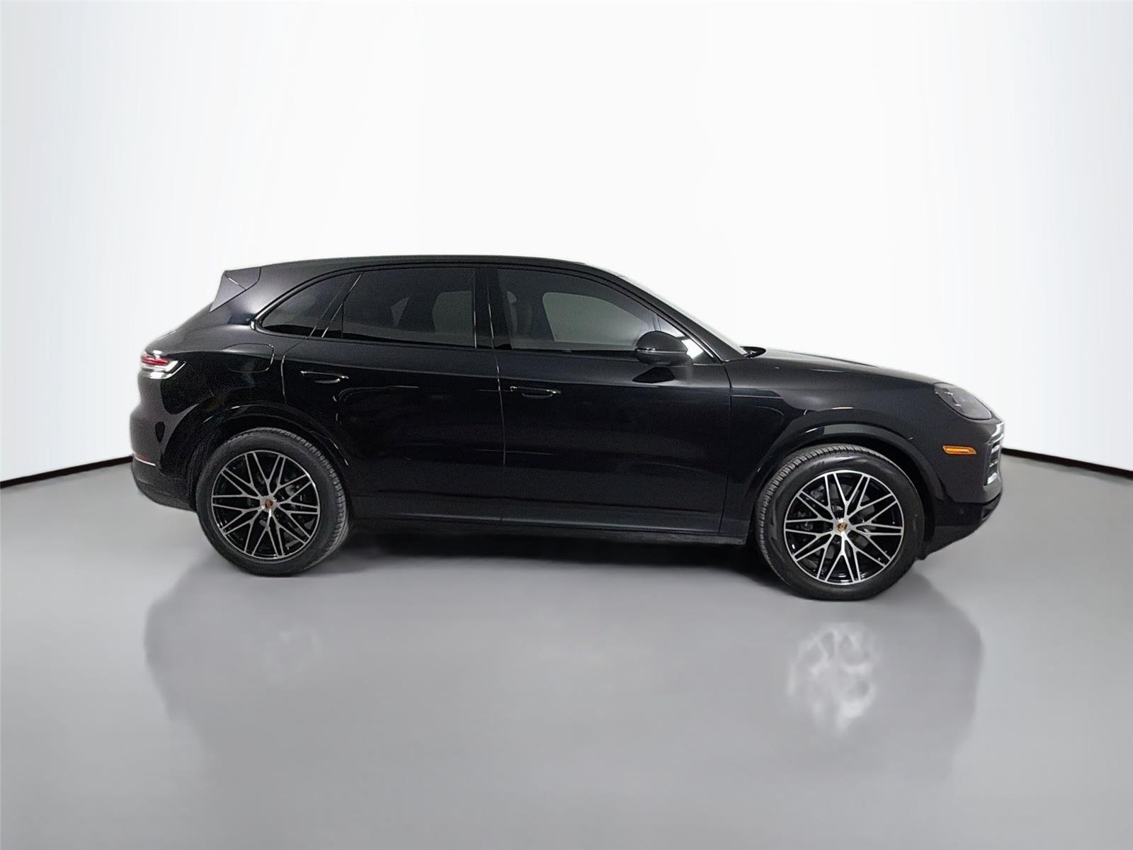 Certified Used 2026 Chromite Black Metallic Porsche  image 9