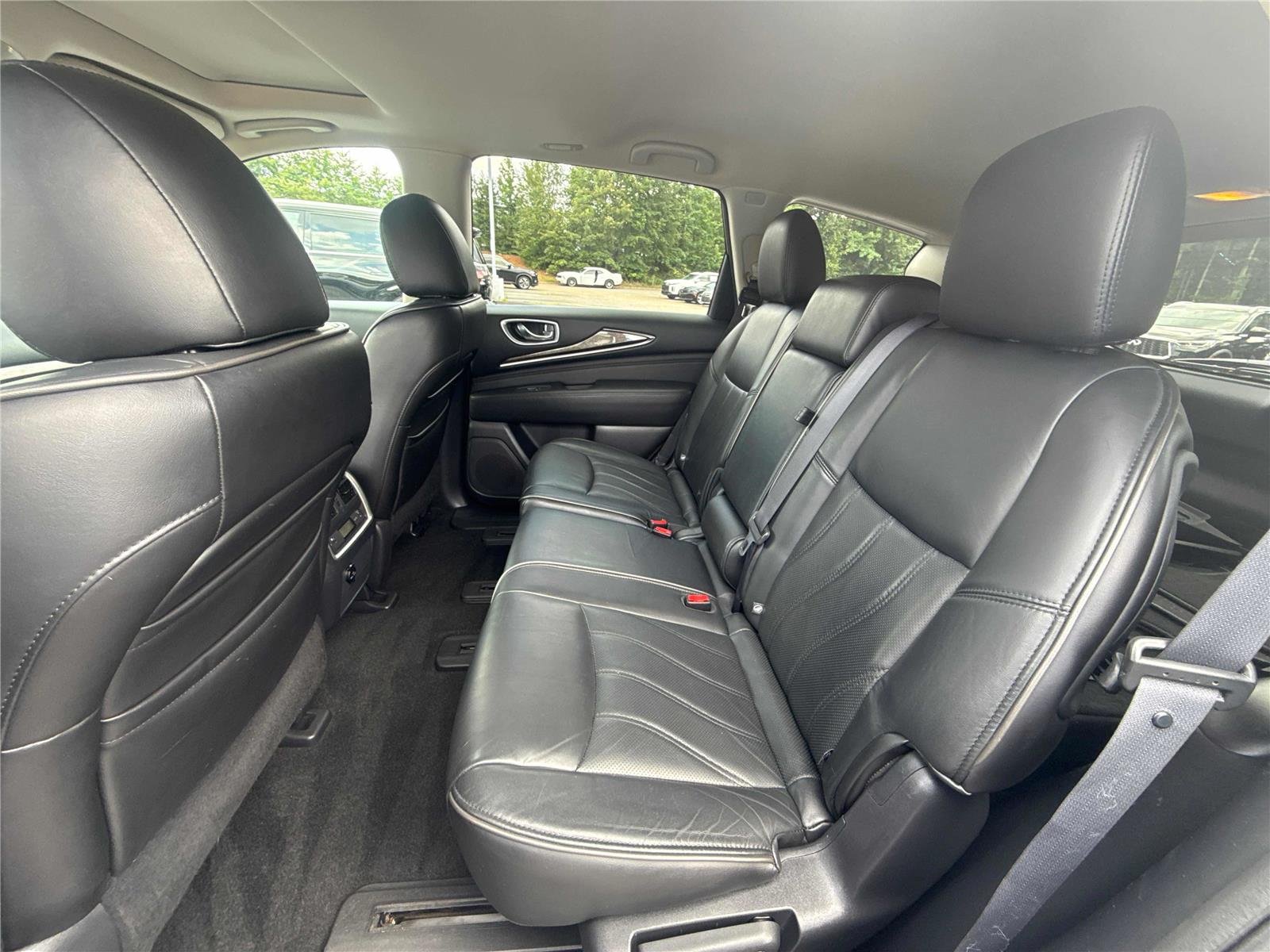 Used 2015 Graphite Shadow INFINITI  image 12