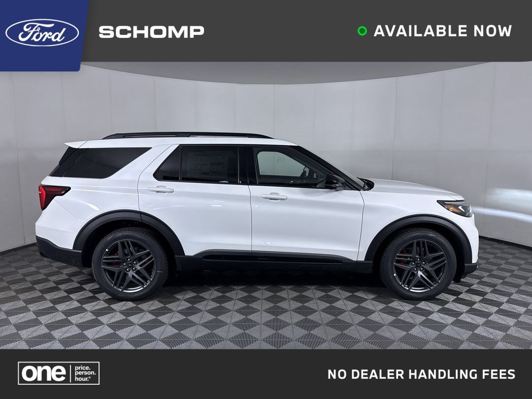 New 2026 Star White Metallic Tri-Coat Ford ST image 1