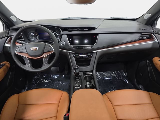 New 2026 Crystal White Tricoat Cadillac Premium Luxury image 9