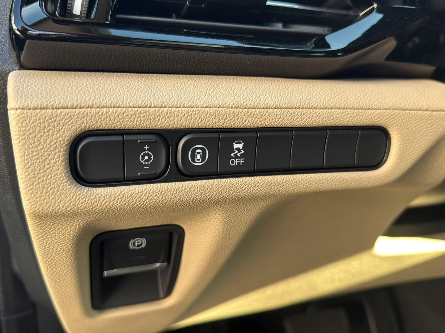 New 2026 Platinum White Pearl Acura SH-AWD image 30