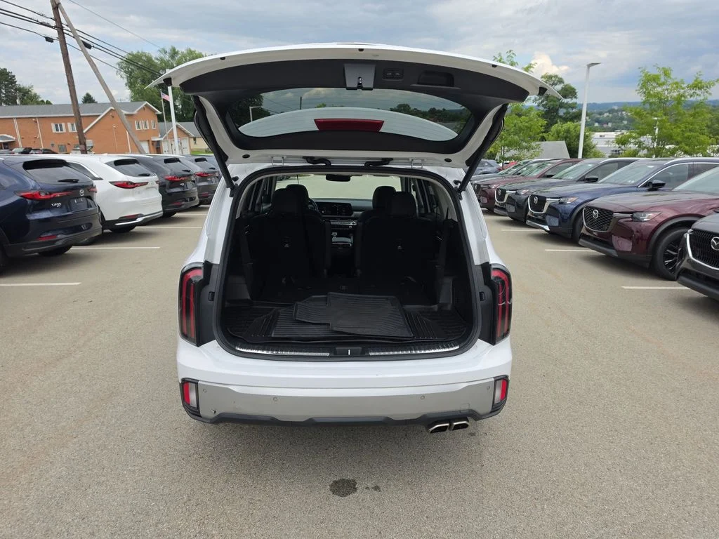 Used 2023 White Kia SX image 14