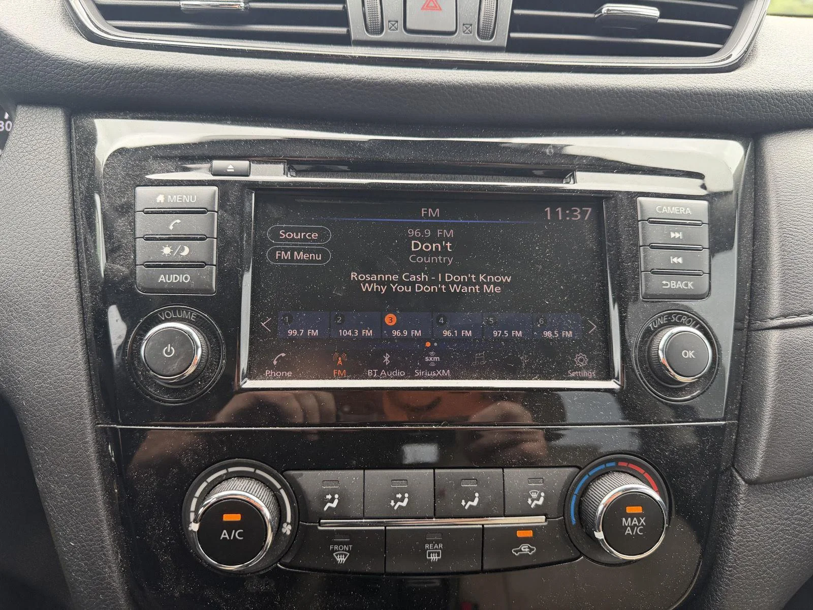 Used 2019 Caspian Blue Metallic Nissan S image 11
