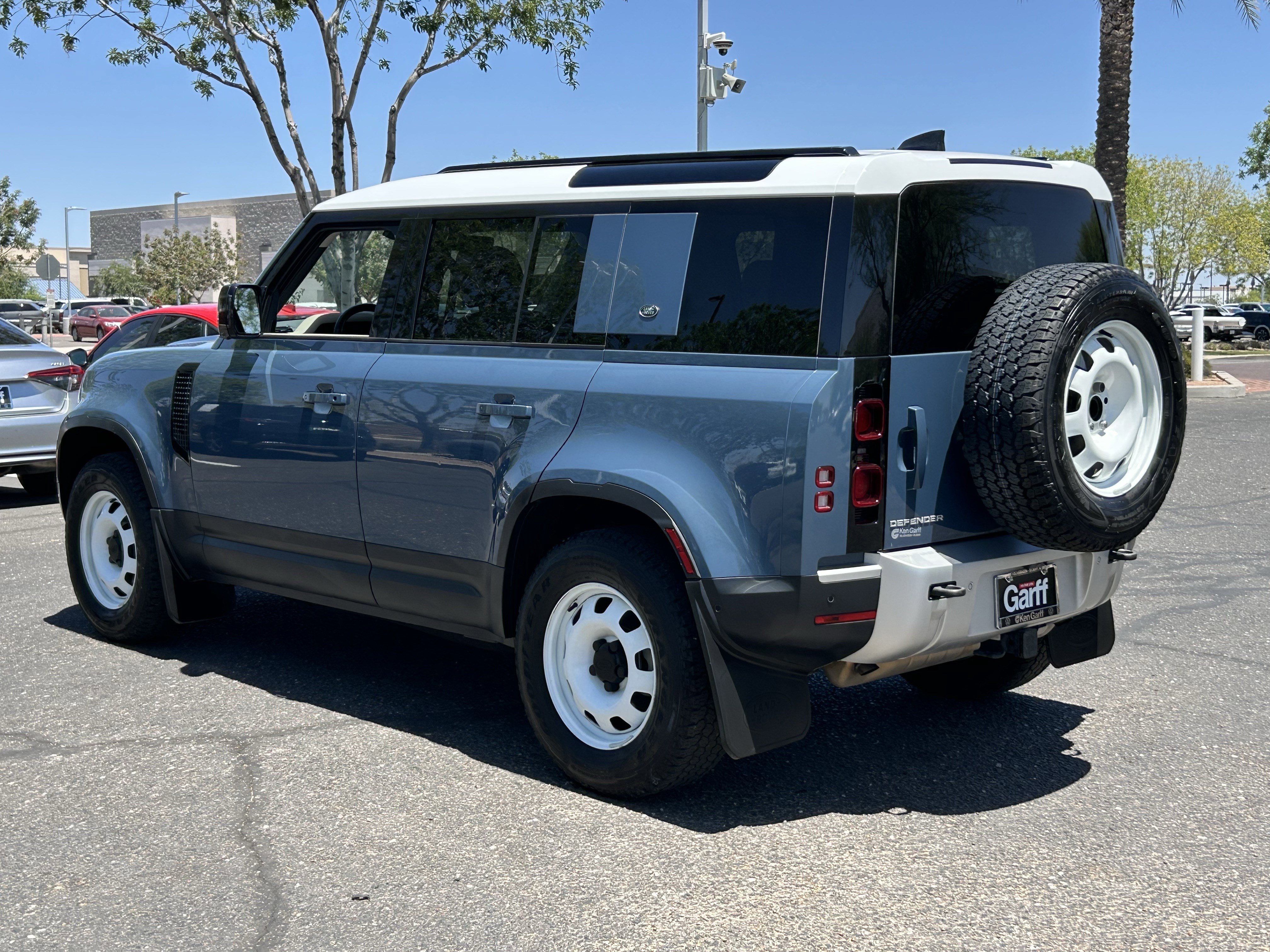 Used 2023 Blue Land Rover S image 3