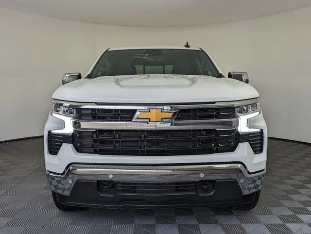 2025 Chevrolet Silverado 1500 LT - Photo 3