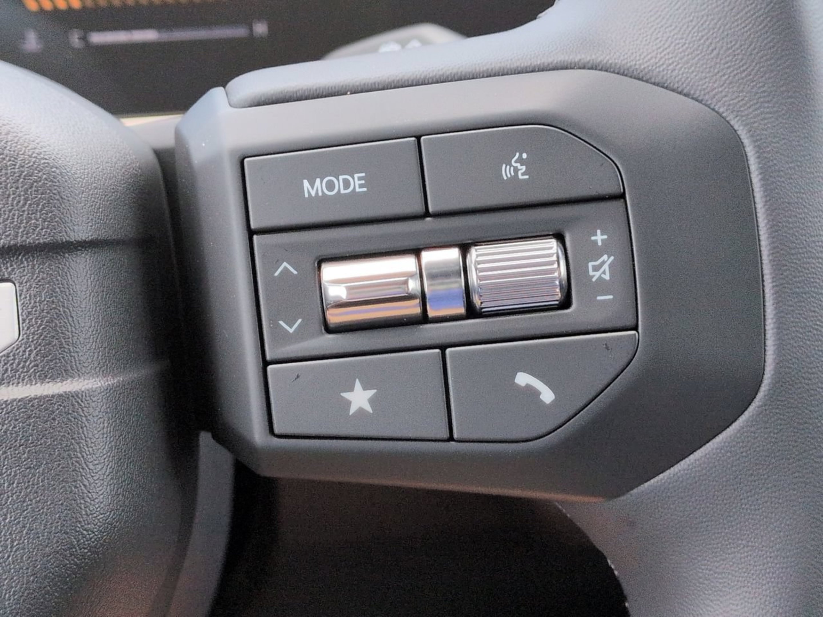 New 2027 Snow White Pearl Kia X-Line S image 28
