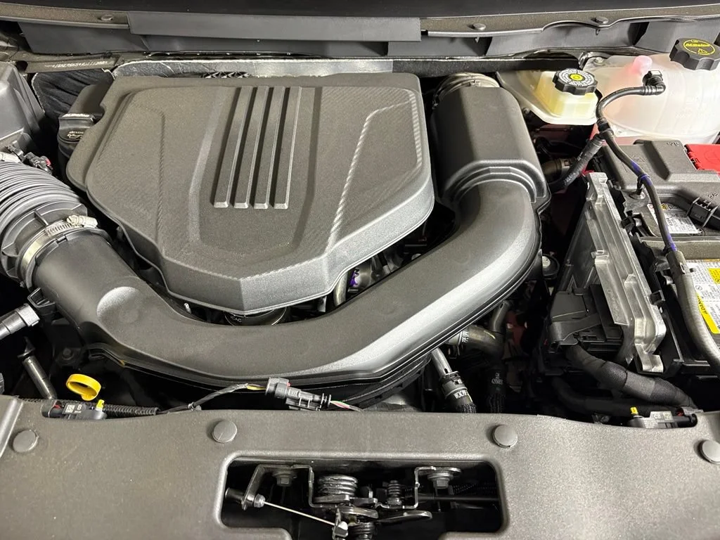 New 2027 Mosaic Black Metallic Chevrolet LT image 46