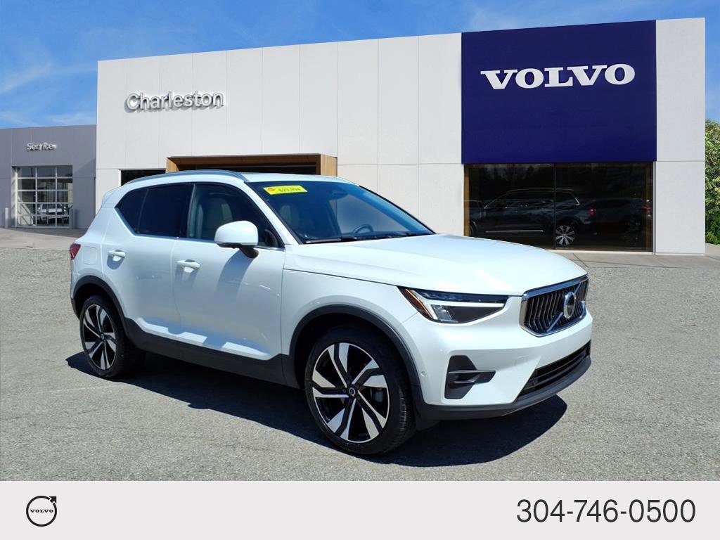 2023 Volvo XC40 B5 Plus Bright AWD's photo