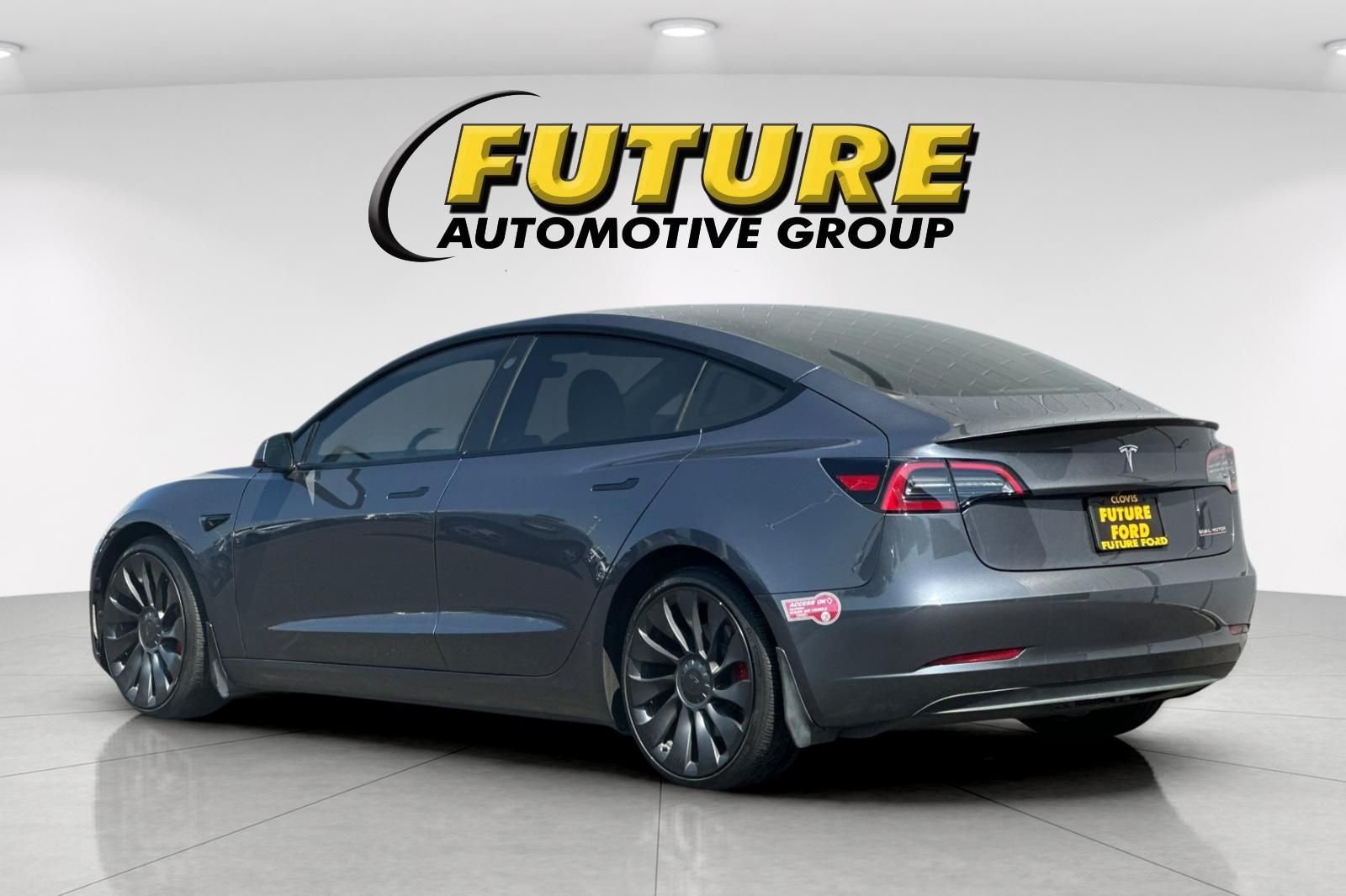 Used 2023  Tesla Performance image 5