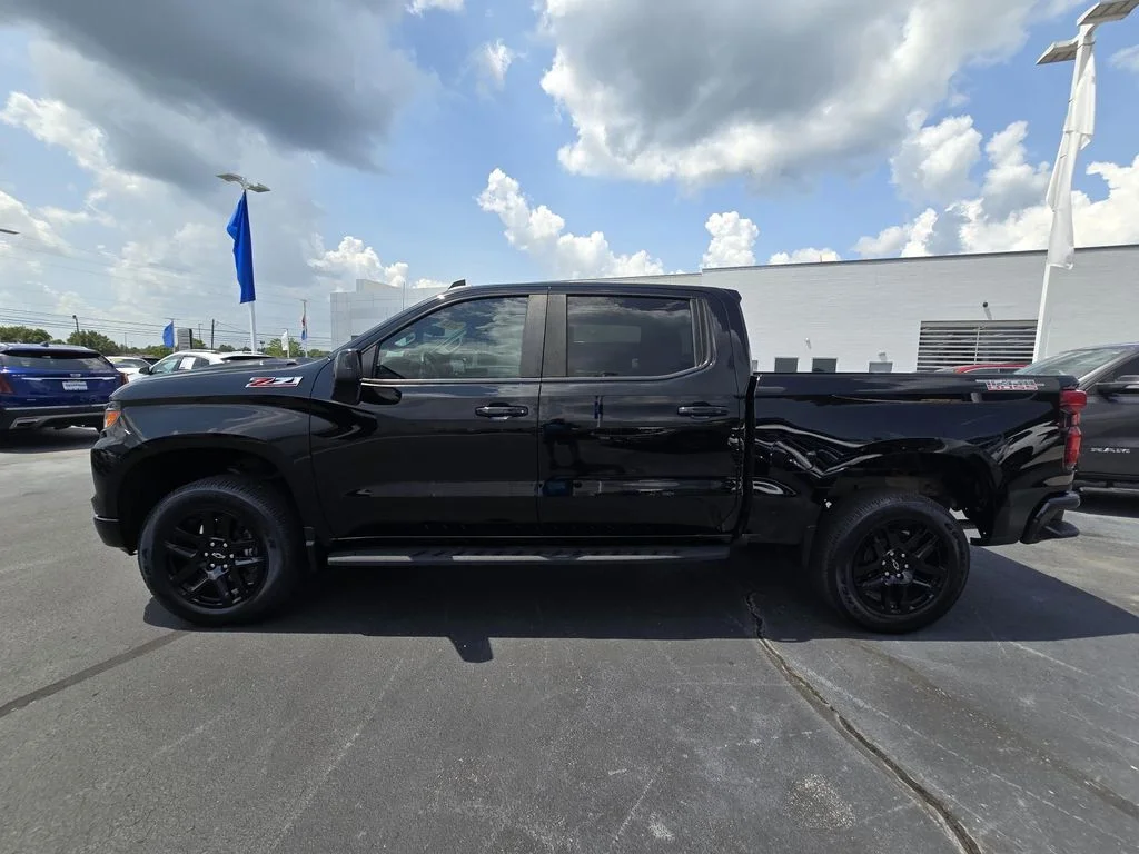 Used 2023 Black Chevrolet Custom Trail Boss image 4