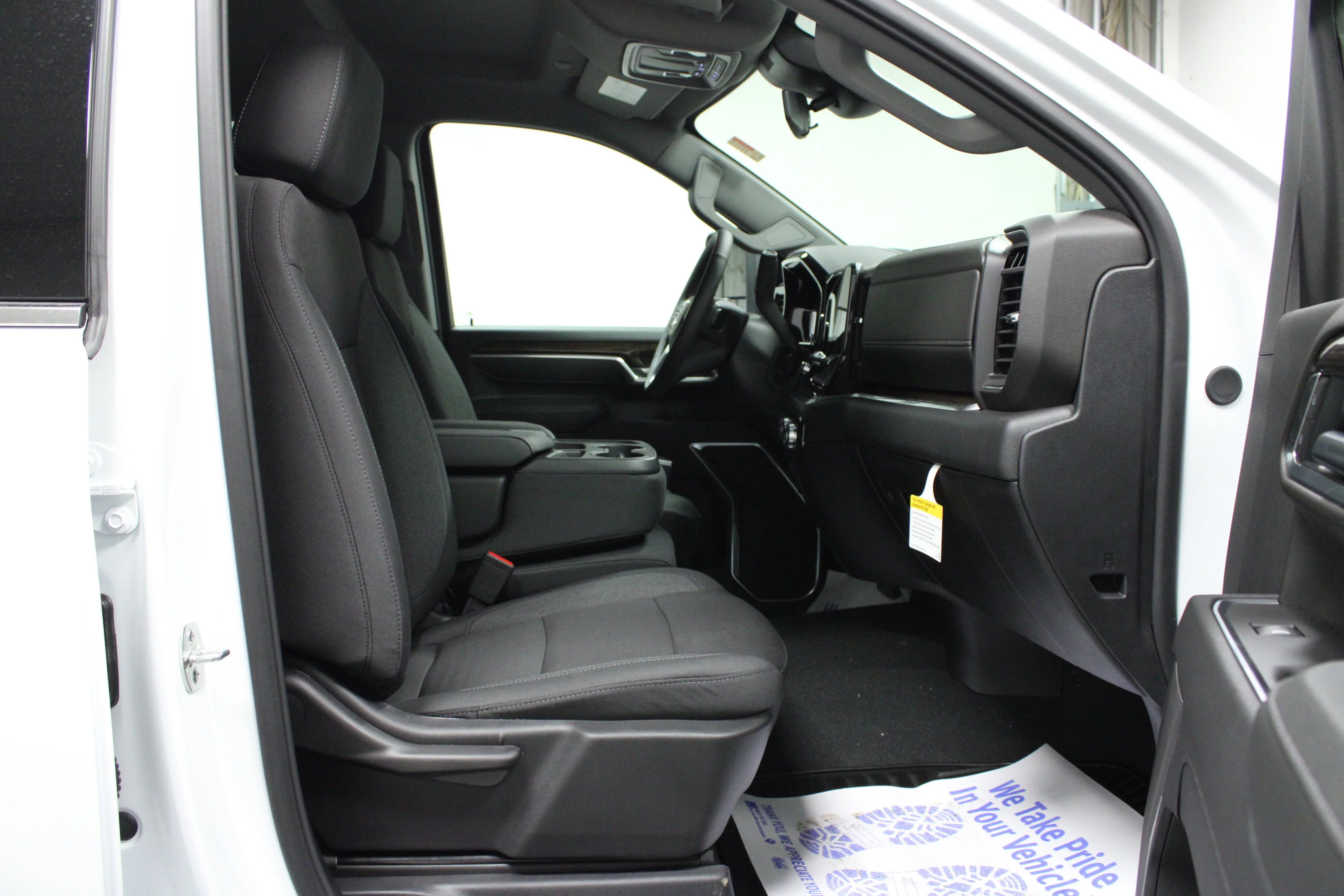 New 2026 Summit White GMC SLE image 15