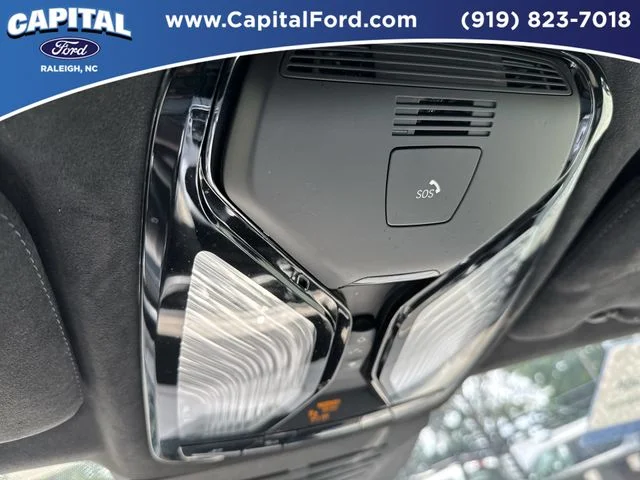 Used 2023 Black BMW xDrive40i image 33