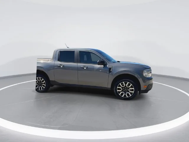 Used 2024 Gray Ford Lariat image 9