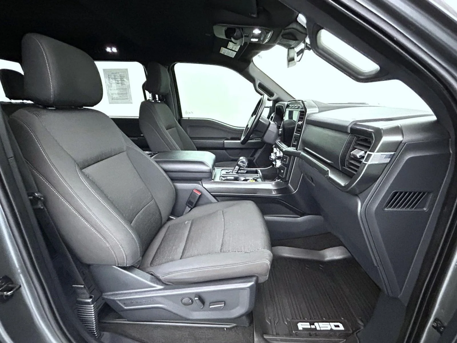 Used 2023 Gray Ford XLT image 15