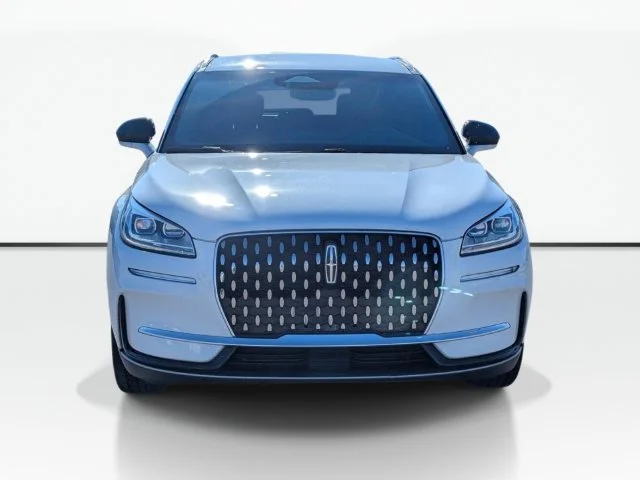 Used 2023 White Lincoln Reserve image 2